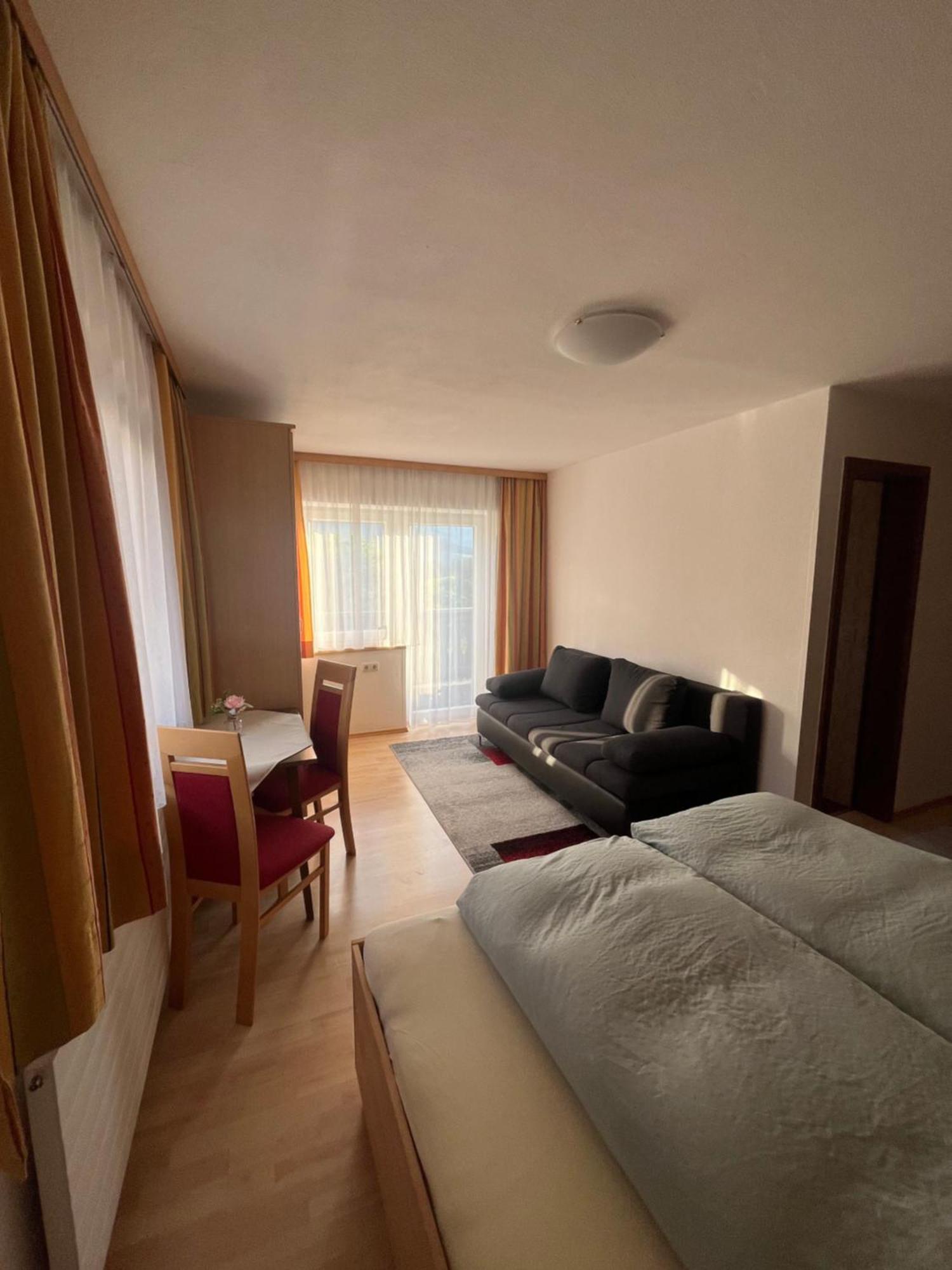 Pension Haus Georg เวสเทนดอร์ฟ ภายนอก รูปภาพ