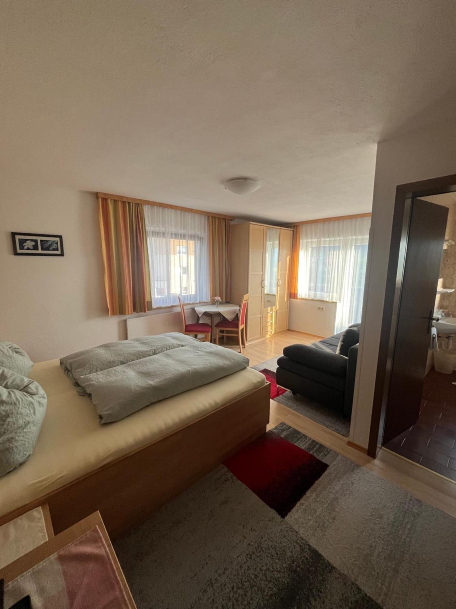 Pension Haus Georg เวสเทนดอร์ฟ ภายนอก รูปภาพ